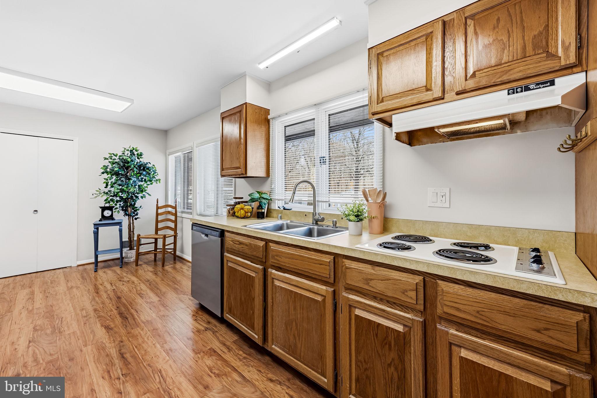 5218 Harpers Farm Road Columbia, MD 21044 - Photo 15 of 44