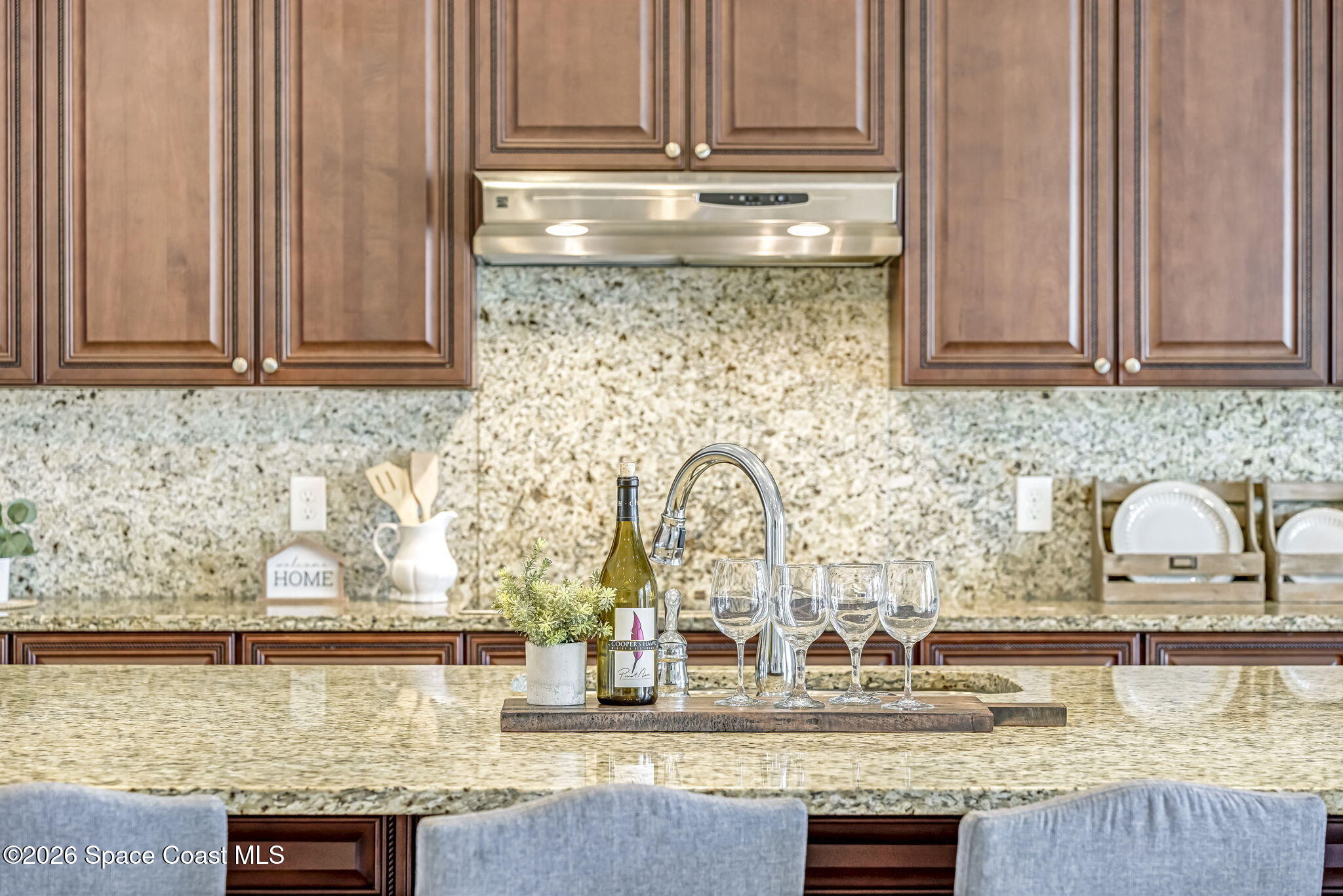 4567 Preservation Circle Melbourne, FL 32934 - Photo 19 of 75 Large Kitchen Island