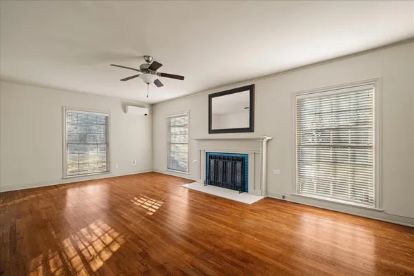 $384,000 | 601 North Main Street, Leonard, TX 75452