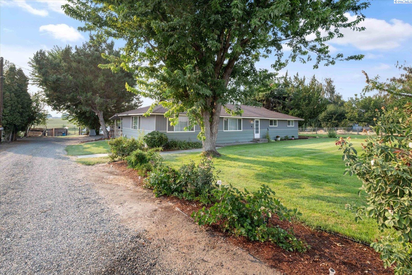 1351 Cemetery Road Sunnyside, WA 98944 - Photo 12 of 50 Gallery Image 12