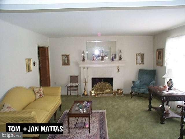 808 Riverview Road Lemoyne, PA 17043 - Photo 2 of 6 Gallery Image 2