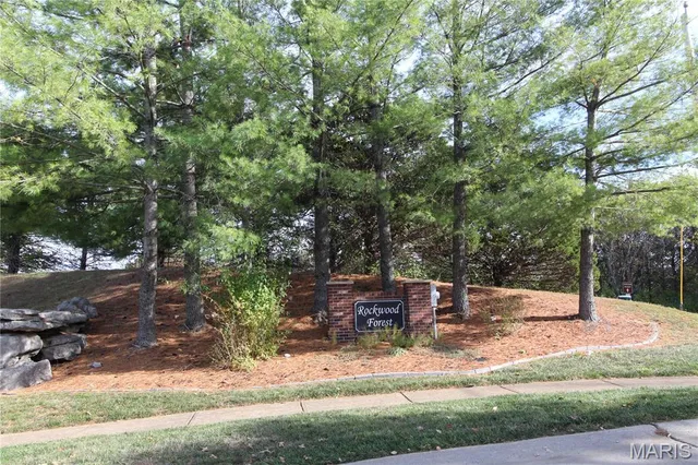 $334,900 | 1250 Rockwood Forest Drive, Arnold, MO 63010