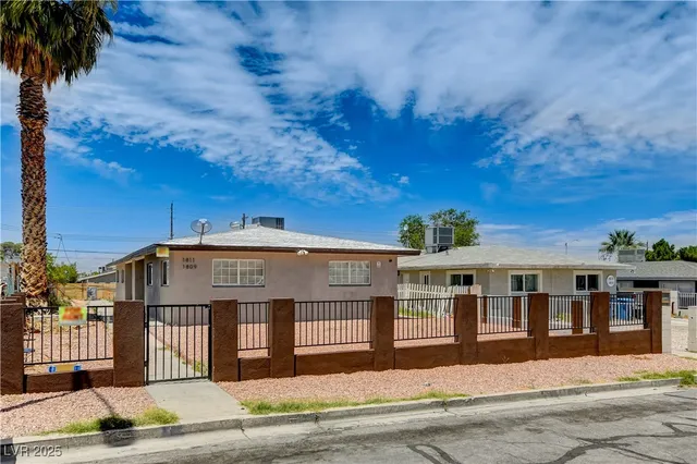 $1,414 | 1809 Linden Avenue, Las Vegas, NV 89101
