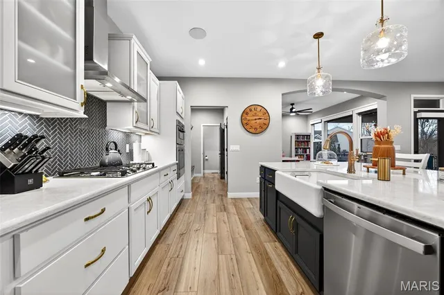 $899,000 | 820 Upland Loop, O'Fallon, MO 63368