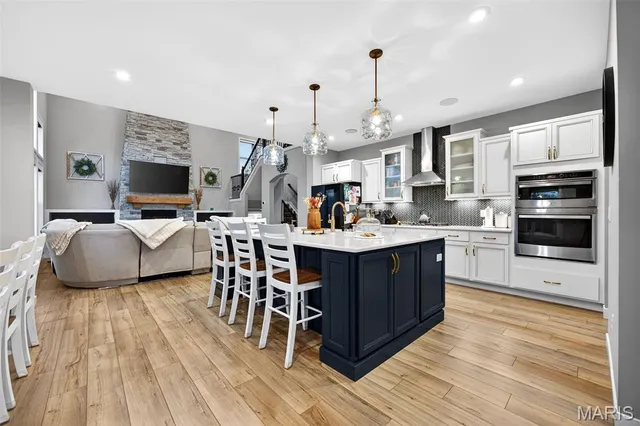 $899,000 | 820 Upland Loop, O'Fallon, MO 63368