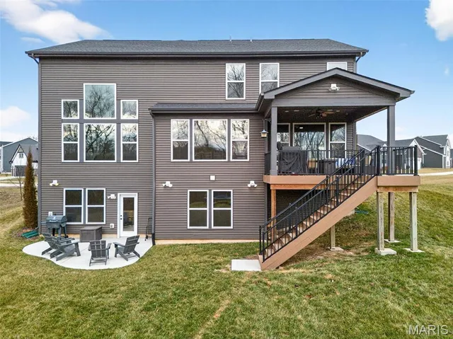 $899,000 | 820 Upland Loop, O'Fallon, MO 63368