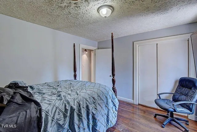 $375,000 | 329 Old Stage Trail, Bristol, TN 37620