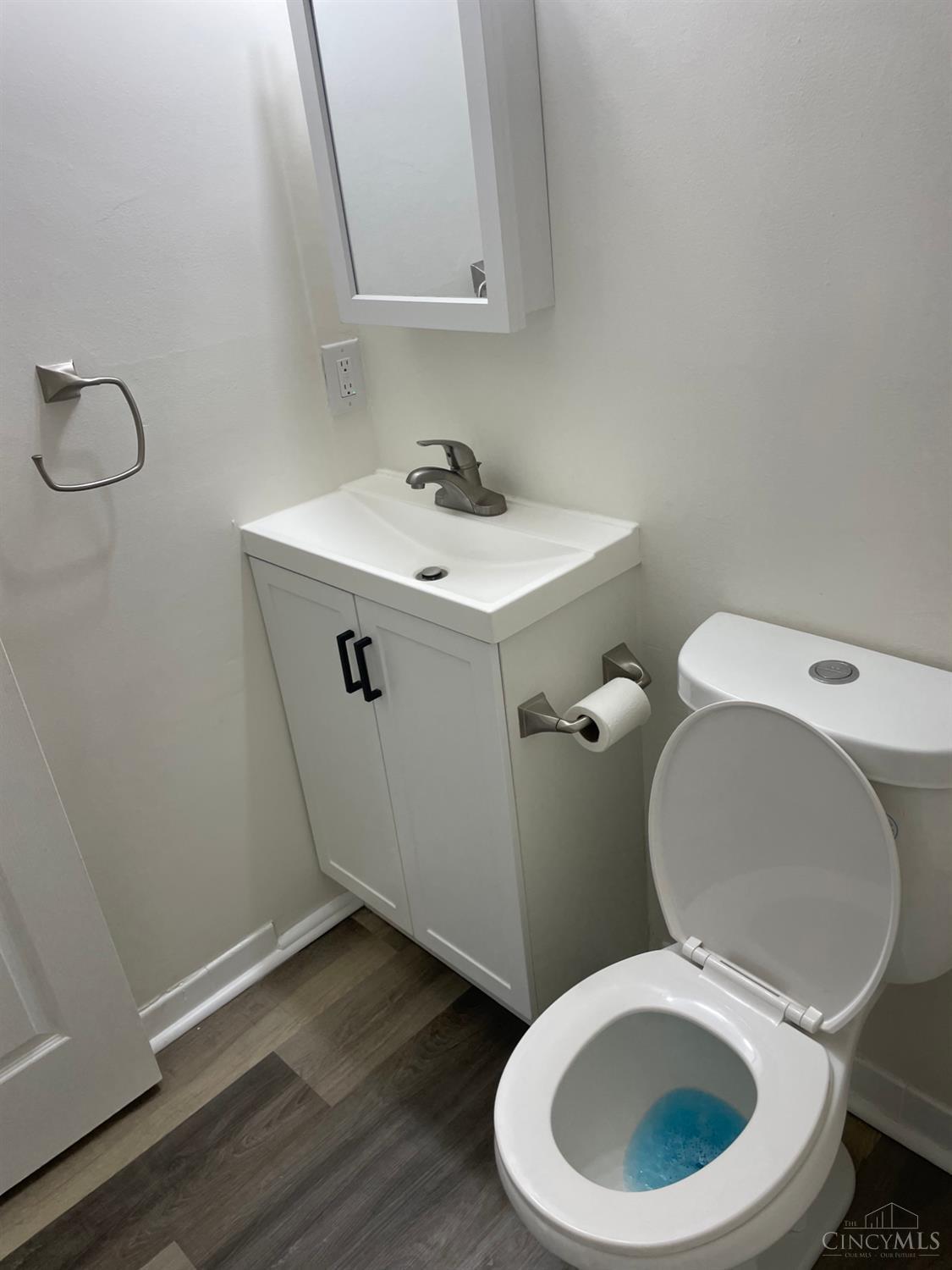 4117 North Bend Road, Unit 5 Cincinnati, OH 45211 - Photo 5 of 8