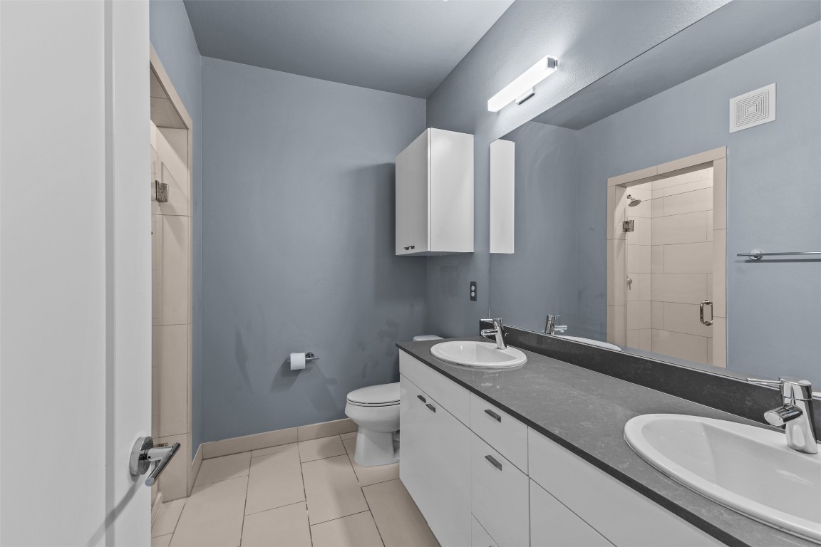 4361 South Congress Avenue, Unit 301 Austin, TX 78745 - Photo 14 of 33