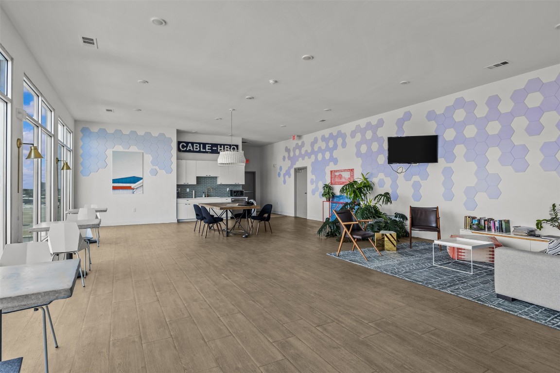 4361 South Congress Avenue, Unit 301 Austin, TX 78745 - Photo 22 of 33