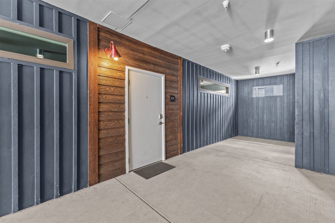 4361 South Congress Avenue, Unit 301 Austin, TX 78745 - Photo 5 of 33