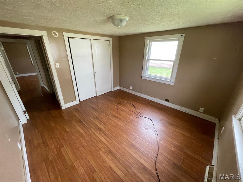 4012 Highway 16 Litchfield, IL 62056 - Photo 14 of 19