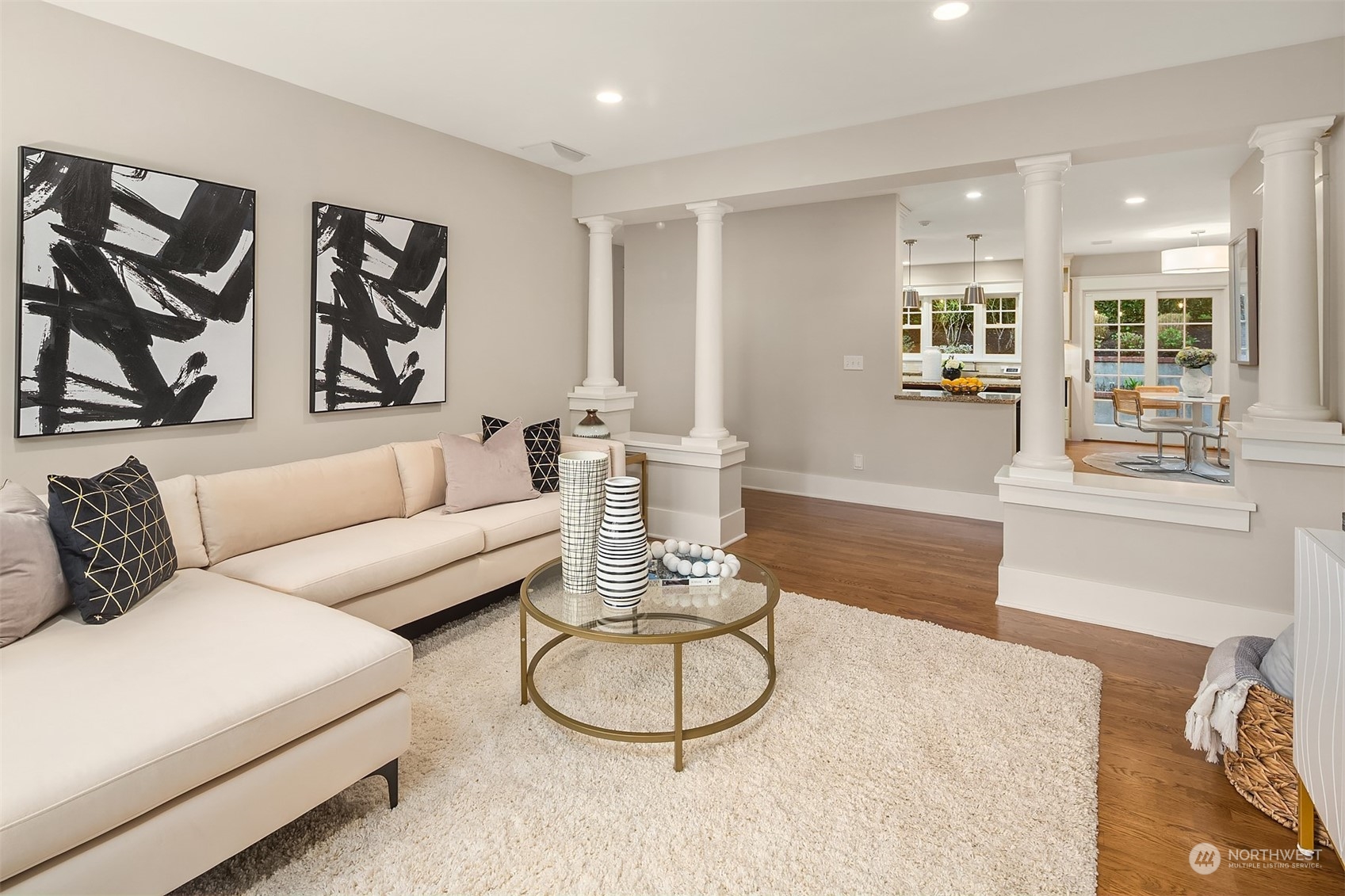 5544 Northeast Penrith Road Seattle, WA 98105 - Photo 12 of 40 Gallery Image 12