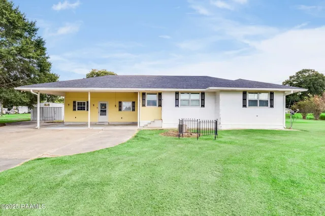 $199,000 | 144 Christ The King Road, Sunset, LA 70584