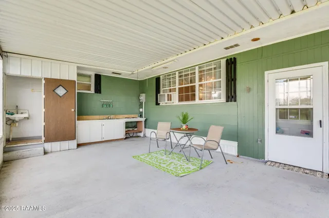 $199,000 | 144 Christ The King Road, Sunset, LA 70584