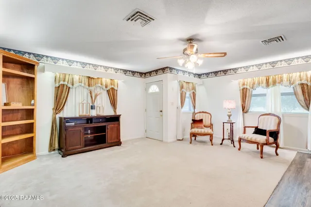 $199,000 | 144 Christ The King Road, Sunset, LA 70584