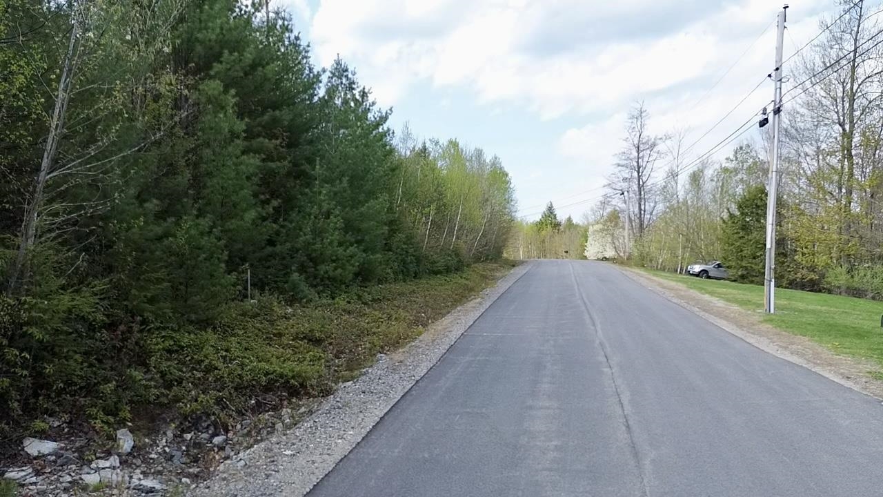 2 Ledgewood Road Wilton, NH 03086 - Photo 2 of 3
