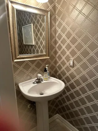 $3,500 | 3607 Square W Lane, Unit 20, Sarasota, FL 34238