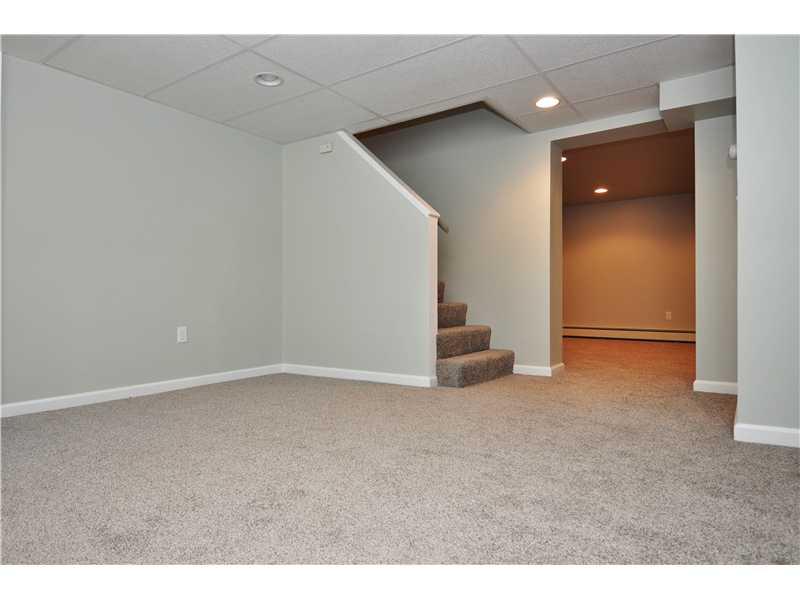 675 Bairdford Road Tarentum, PA 15084 - Photo 9 of 22 Entry/Foyer. Downstairs entry. extra space for a possible office/work room