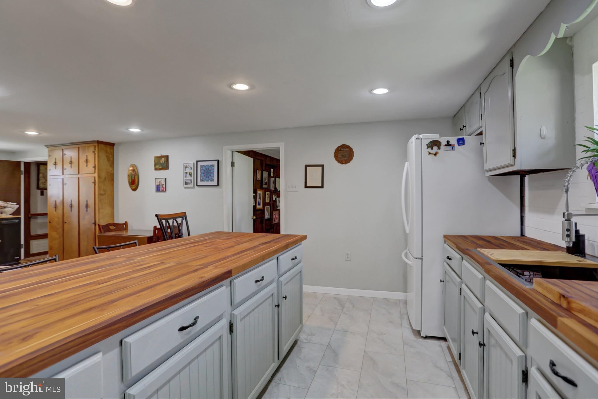 10679 Five Forks Road Waynesboro, PA 17268 - Photo 8 of 41 Gallery Image 8