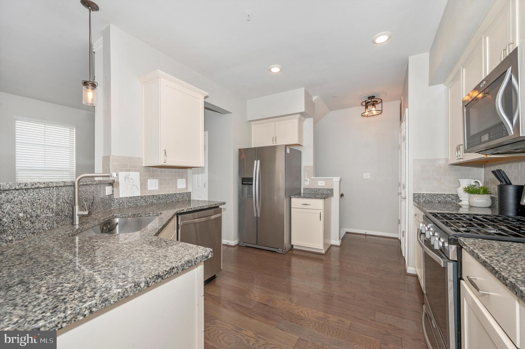 6197 Murray Terrace Frederick, MD 21703 - Photo 8 of 27 Kitchen