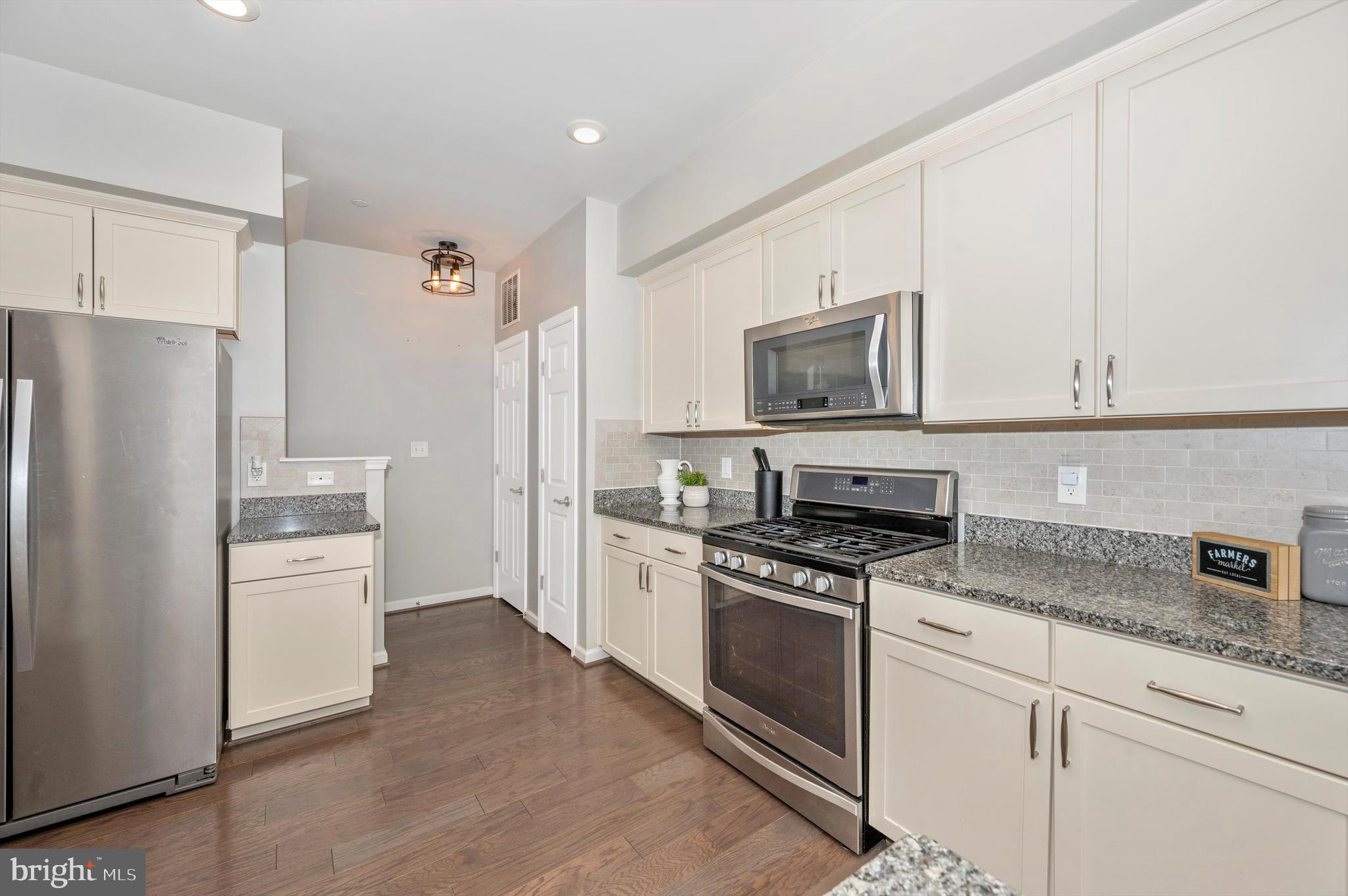 6197 Murray Terrace Frederick, MD 21703 - Photo 9 of 27