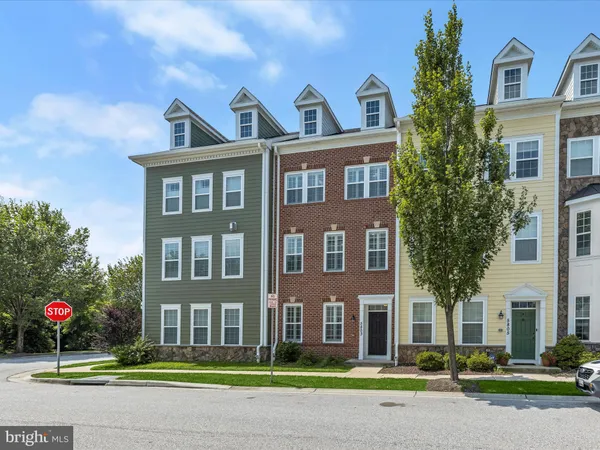 $3,500 | 5803 Lois Lane, Ellicott City, MD 21043