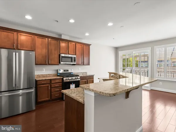 $3,500 | 5803 Lois Lane, Ellicott City, MD 21043