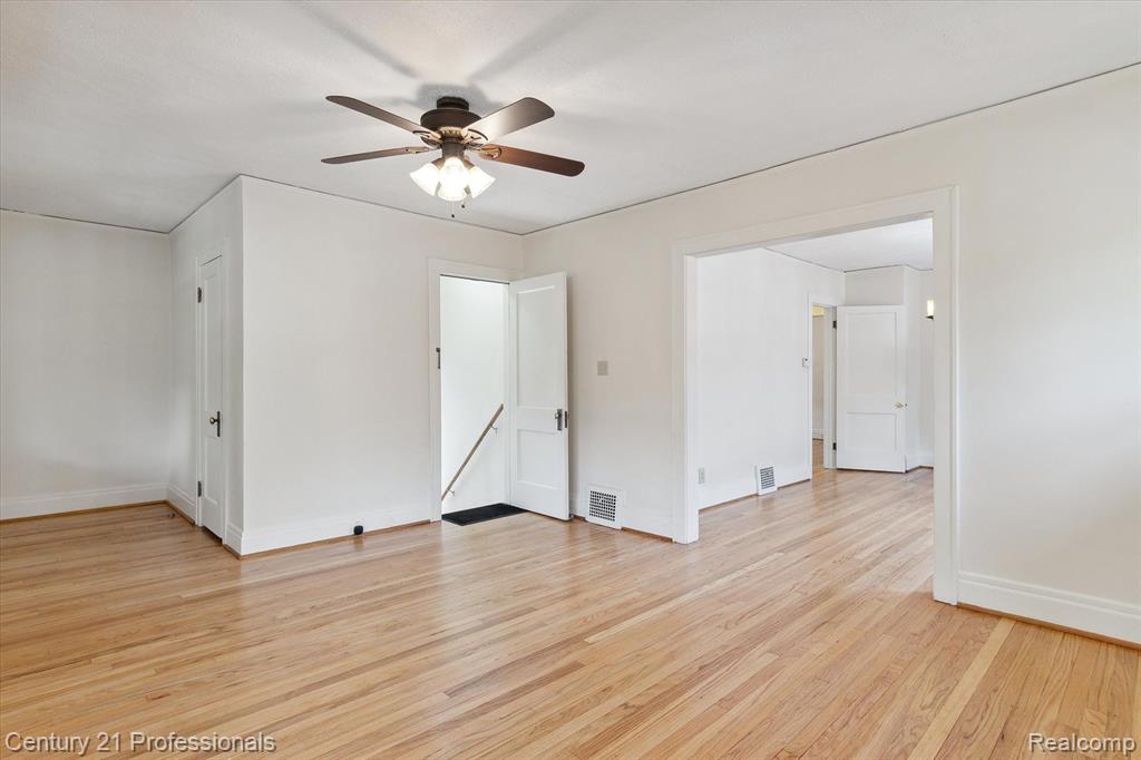 949 Nottingham Road Grosse Pointe Park, MI 48230 - Photo 21 of 56