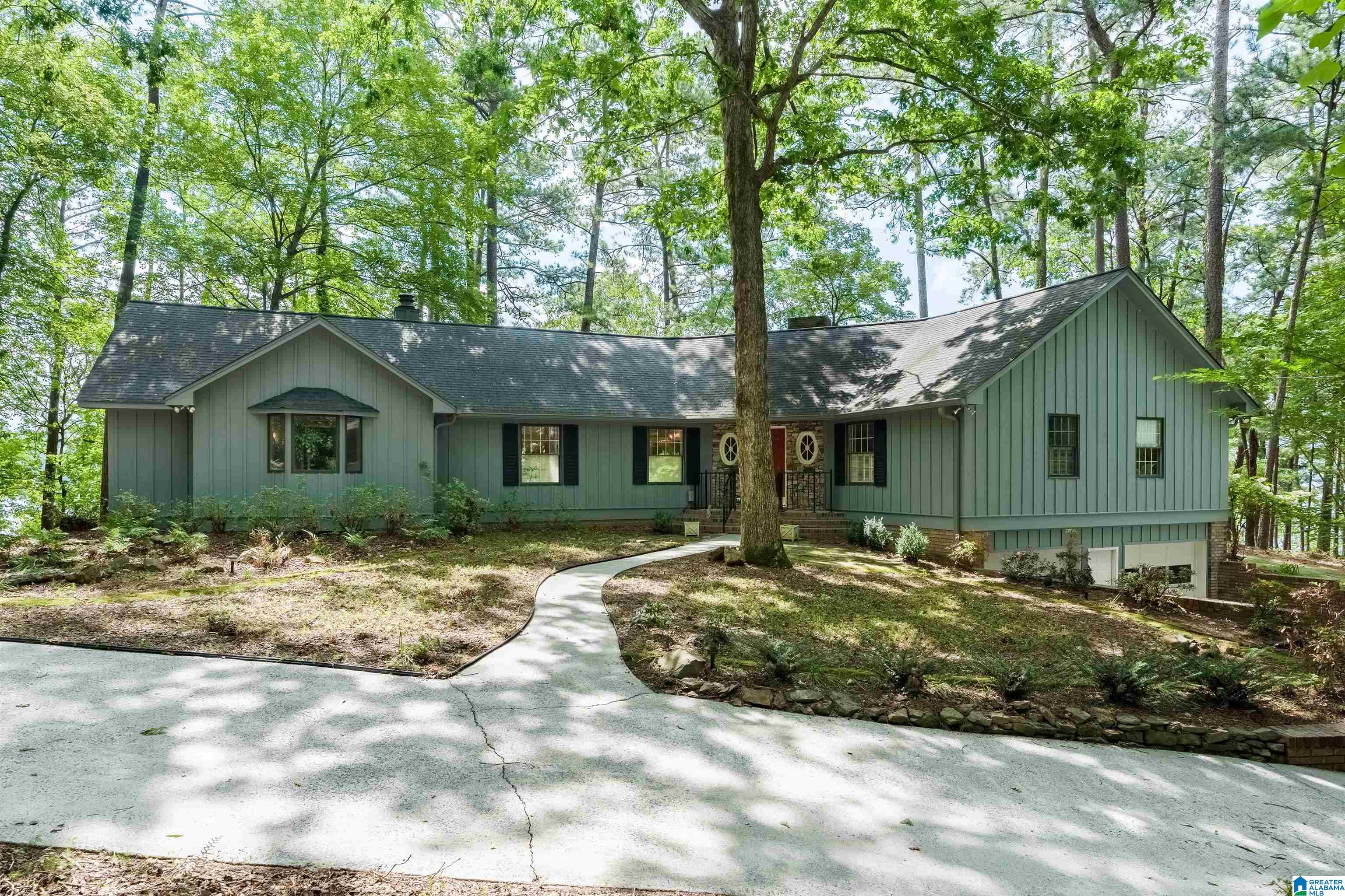 525 Cherokee Road Cropwell, AL 35054 - Photo 4 of 38