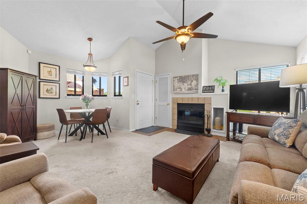 1702 Hemingway Lane, Unit D Weldon Spring, MO 63304 - Photo 5 of 33