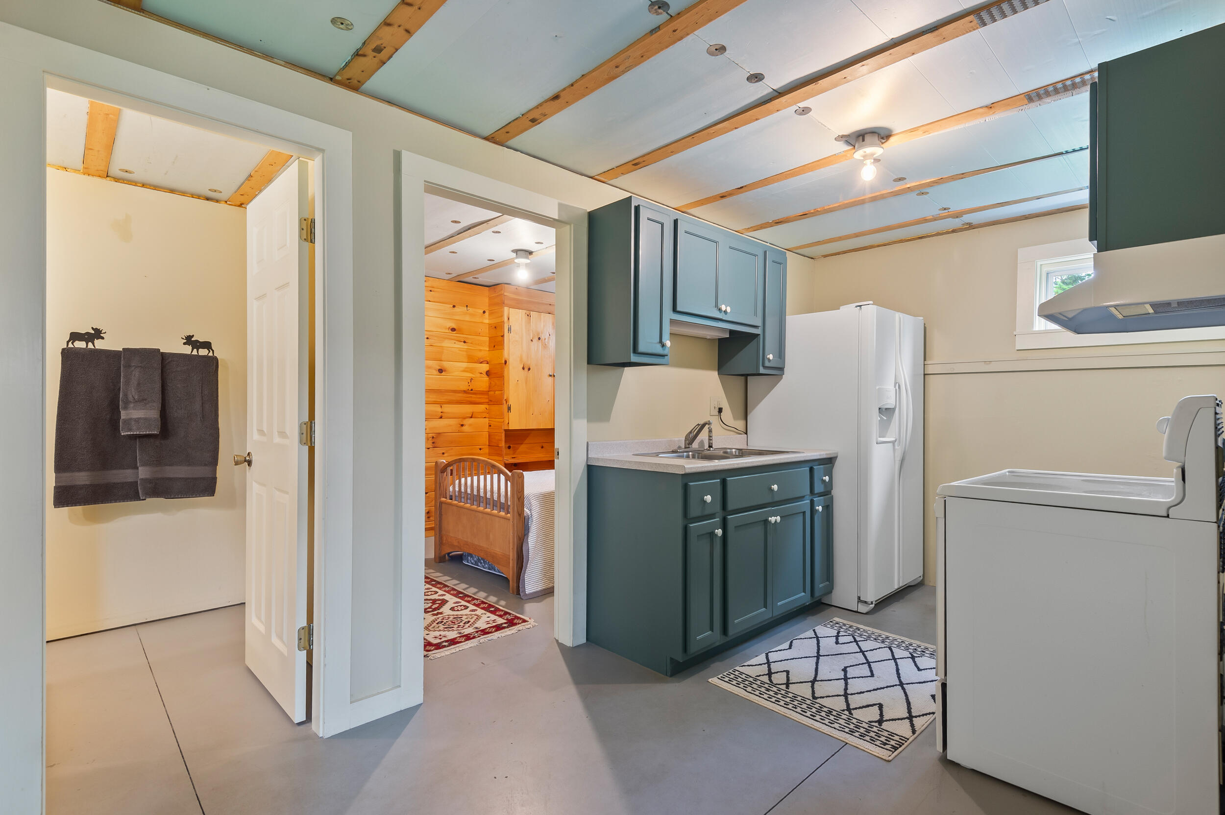 583 Loon Lake Road Rangeley, ME 04970 - Photo 39 of 58 Efficiency Kitchen