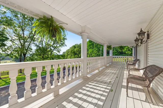 $1,749,900 | 4000 Cantebury Drive, Culleoka, TN 38451