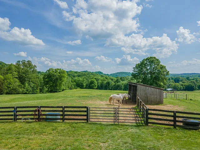 $1,739,900 | 4000 Cantebury Drive, Culleoka, TN 38451