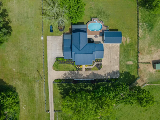 $1,739,900 | 4000 Cantebury Drive, Culleoka, TN 38451