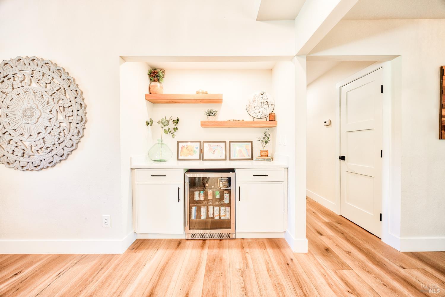 6282 Melita Road Santa Rosa, CA 95409 - Photo 14 of 55 a view of kitchen with wooden floor
