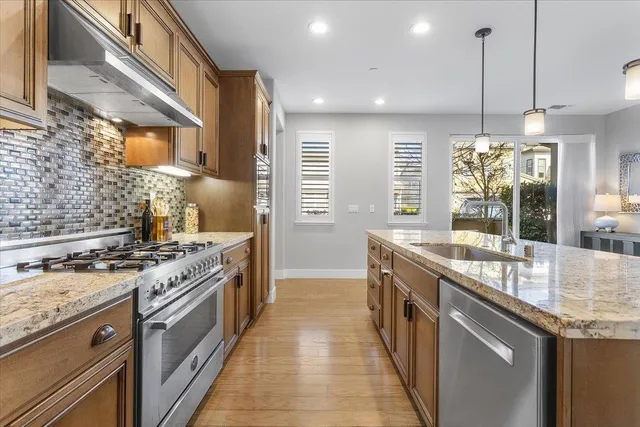 $1,395,000 | 406 Mosley Avenue, Alameda, CA 94501