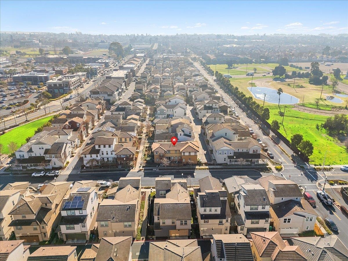 406 Mosley Avenue Alameda, CA 94501 - Photo 55 of 60 an aerial view of residential building with parking space