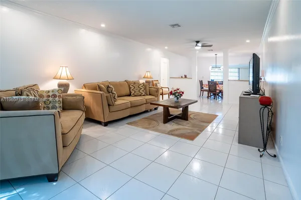 $100,000 | 10198 Dovewood Lane, Unit A, Boynton Beach, FL 33436