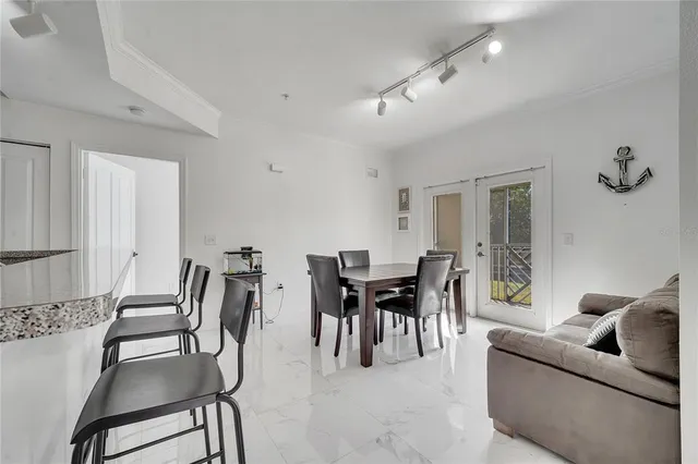 $275,000 | 11901 Sandy Knoll Court, Unit 814, Orlando, FL 32825