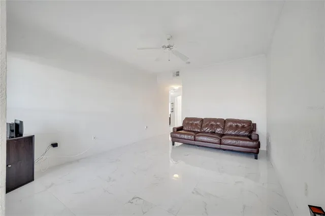 $275,000 | 11901 Sandy Knoll Court, Unit 814, Orlando, FL 32825