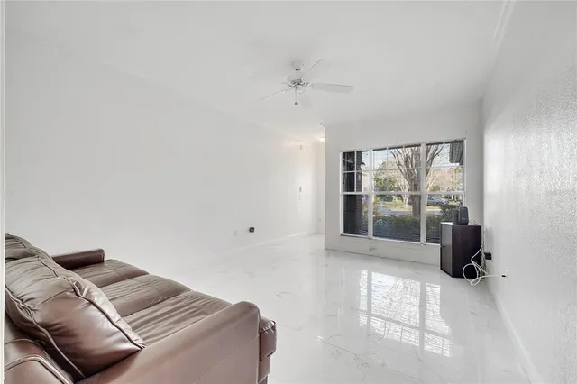 $275,000 | 11901 Sandy Knoll Court, Unit 814, Orlando, FL 32825