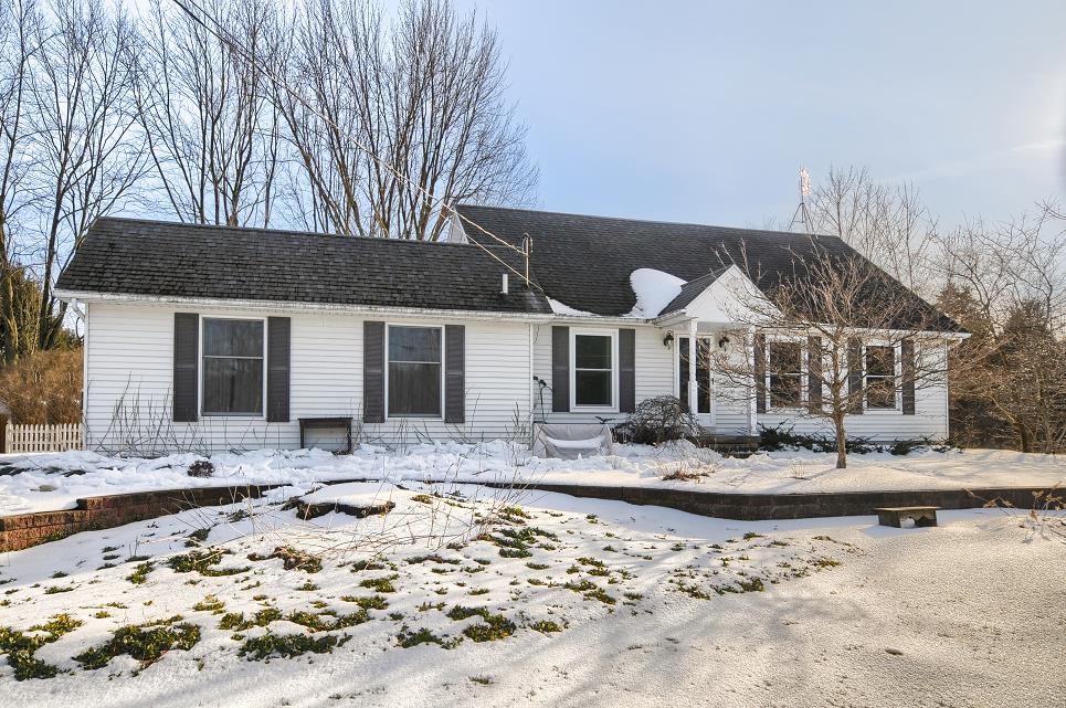 10369 Coldwater Road Flushing, MI 48433 - Photo 1 of 40 50102490.JPG