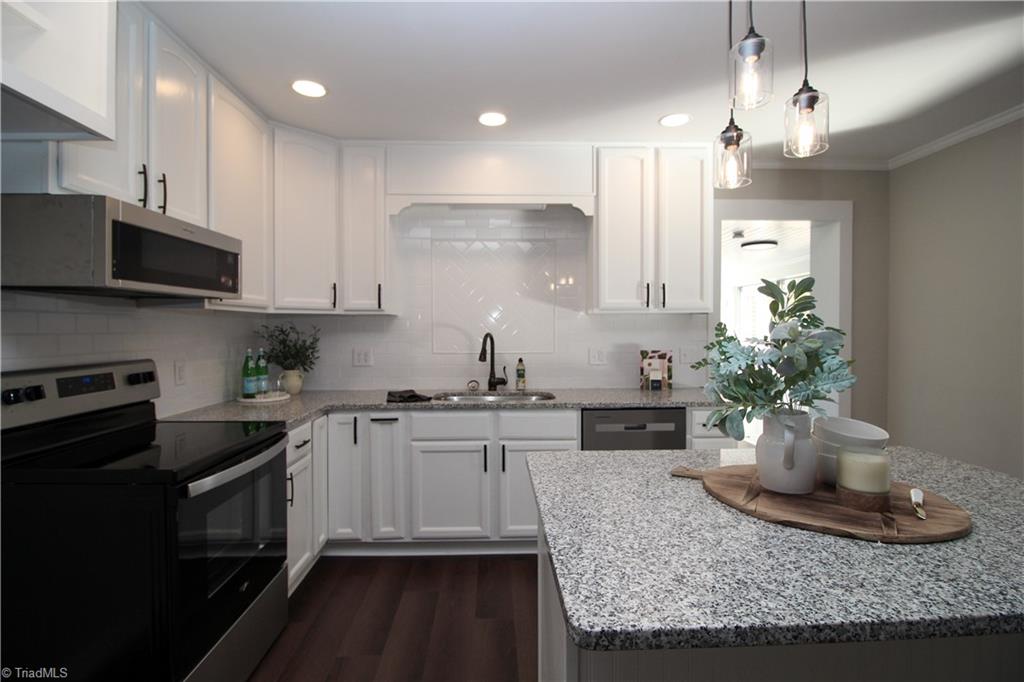 3705 Holts Chapel Road Greensboro, NC 27401 - Photo 13 of 33