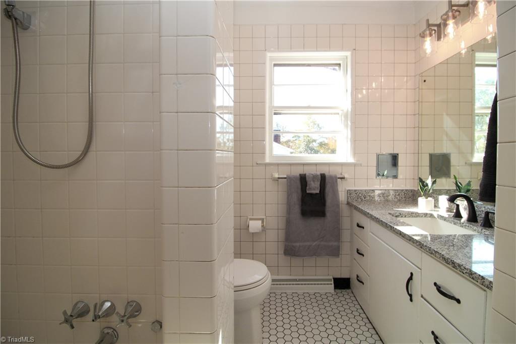 3705 Holts Chapel Road Greensboro, NC 27401 - Photo 27 of 33 Second bath