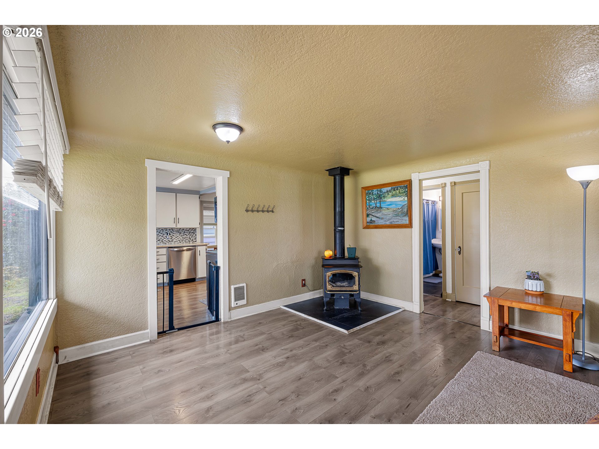 220 21st Street Springfield, OR 97477 - Photo 3 of 25