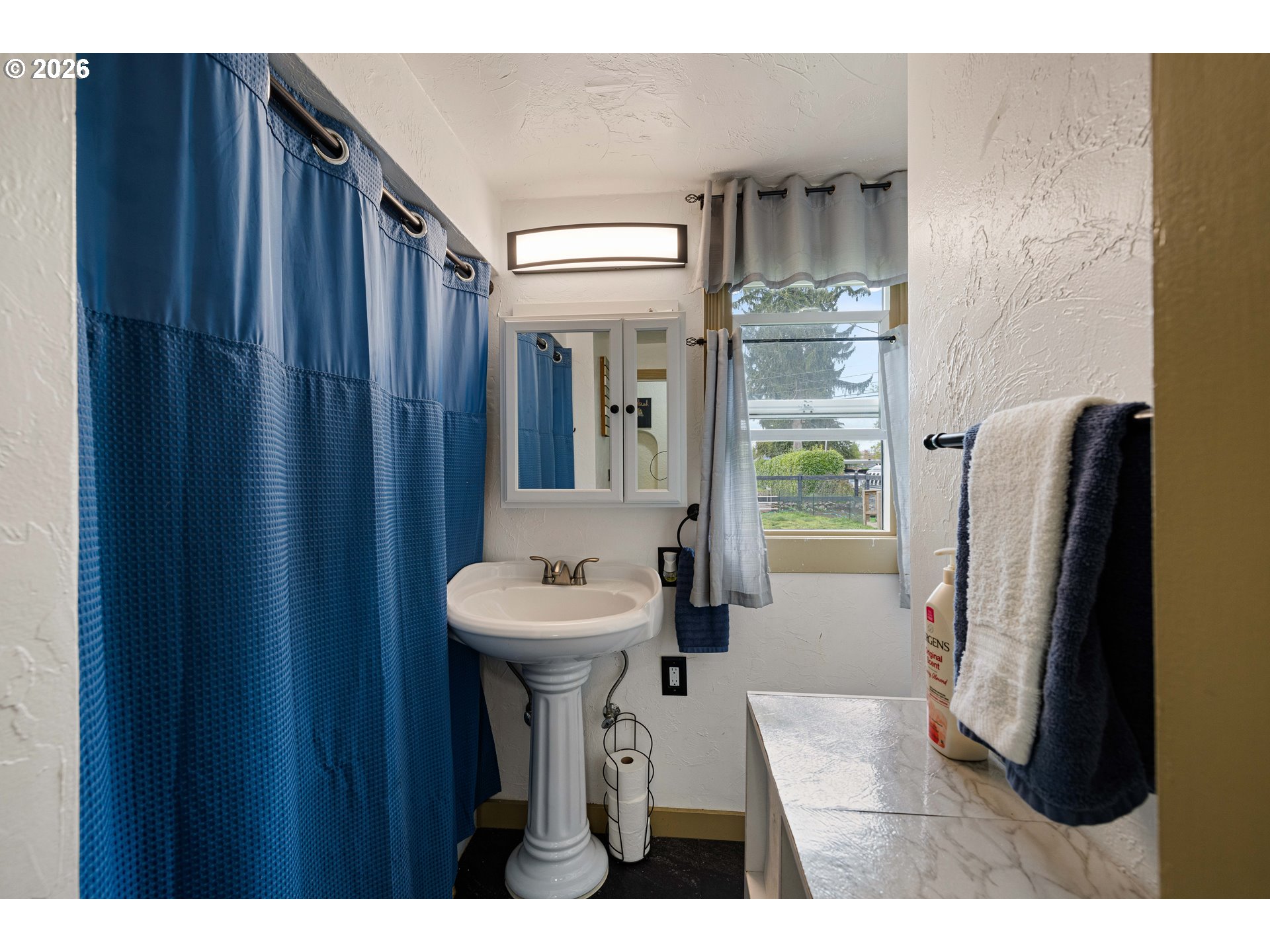 220 21st Street Springfield, OR 97477 - Photo 5 of 25