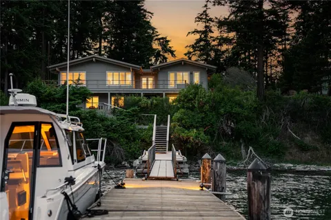 $1,638,000 | 1794 Bayshore Road, Lopez Island, WA 98261