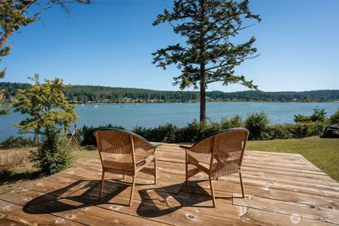 $1,638,000 | 1794 Bayshore Road, Lopez Island, WA 98261