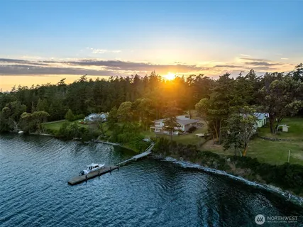 $1,638,000 | 1794 Bayshore Road, Lopez Island, WA 98261